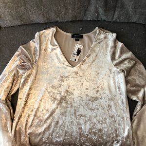 bell bottom sleeved crushed velvet top